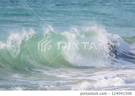 洶湧的波浪 124041506