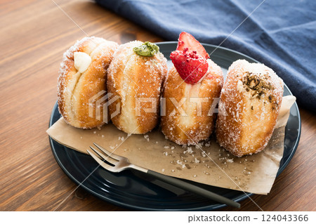 Donuts, raw donuts, sweets stock photos 124043366