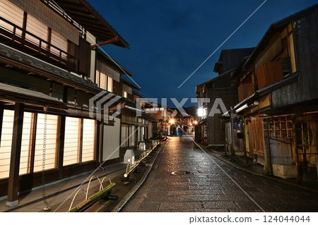 Five-star Kyoto hotel in the heart of Higashiyama, luxury hotel PAKK HYATT KYOTO night view Five-star Kyoto hotel in the heart of Higashiyama, luxury hotel PAKK HYATT KYOTO night view 124044044