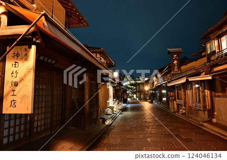 Night view after the rain at Ninenzaka and Yasaka Pagoda in the center of Higashiyama, Kyoto 124046134