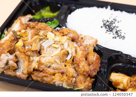 美味的中國菜,炸雞便當 美味的中國菜,炸雞便當 124050347