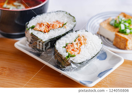 Grilled salmon rice balls Grilled salmon rice balls 124050806