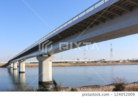 Myoden Bridge over the Edogawa Floodway in Ichikawa City, Chiba Prefecture Myoden Bridge over the Edogawa Floodway in Ichikawa City, Chiba Prefecture 124052009