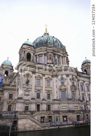 Berlin Cathedral Behind Vibrant Greenery Berlin Cathedral Behind Vibrant Greenery 124057284