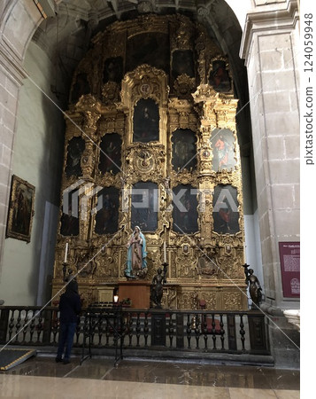 Mexico City, Mexico - 11.13.2019: Details of iconostasis in interior of Cathedral of Assumption of the Blessed Virgin Mary 124059948
