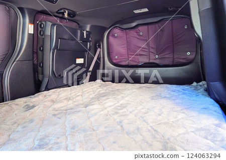 Image of a minivan for overnight stays Image of a minivan for overnight stays 124063294