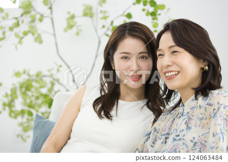 20 多歲至 50 多歲女性的美容 124063484