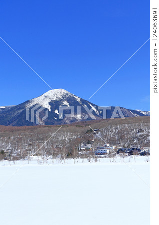 三月的白樺湖和蓼科山 124063691