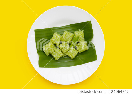 Thai dessert sweet glutinous rice Thai dessert sweet glutinous rice 124064742