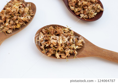 Dried herbal jasmine flowet tea 124064787
