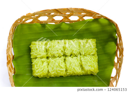 Thai dessert sweet glutinous rice Thai dessert sweet glutinous rice 124065153