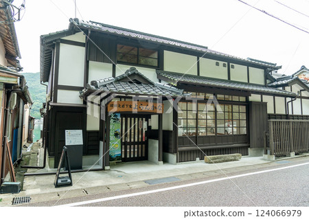 The exterior of the former fishing village of Yorankana in Sakitsu village, Amakusa, Kumamoto Prefecture, a UNESCO World Heritage Site. The exterior of the former fishing village of Yorankana in Sakitsu village, Amakusa, Kumamoto Prefecture, a UNESCO World Heritage Site. 124066979