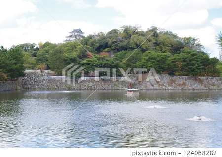 View of the Kishu Wakayama Castle moat 124068282