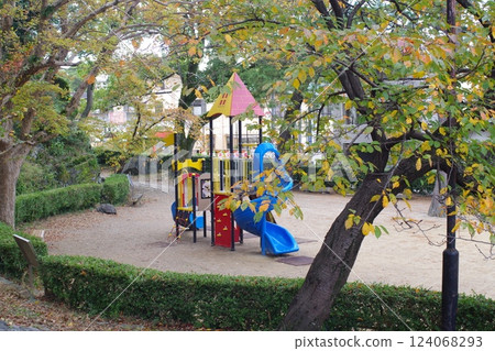 Scenery of Oka Park Amusement Park in Wakayama City 124068293