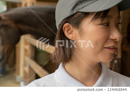 女生 女孩 女性 124068844