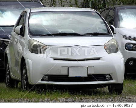 Toyota iQ 124069027