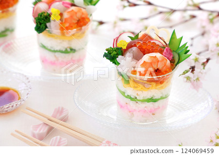 Spring celebration cup sushi, cherry blossom viewing seafood cup sushi, cherry blossom viewing cup sushi Spring celebration cup sushi, cherry blossom viewing seafood cup sushi, cherry blossom viewing cup sushi 124069459