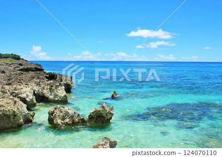 Okinawa Miyakojima blue sky and sea 124070110