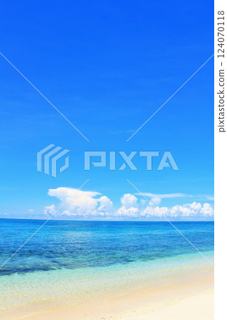 沖繩宮古島藍天和大海 124070118