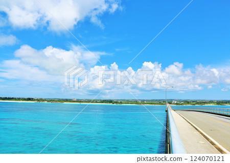 Okinawa Miyakojima blue sky Kurima Ohashi Okinawa Miyakojima blue sky Kurima Ohashi 124070121
