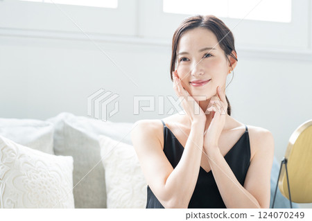 Female skin care 124070249