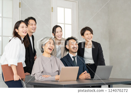 Business career woman businessman 124070272