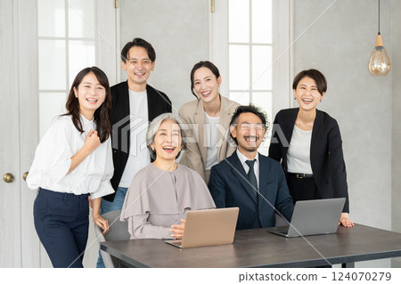 商業職業女性商人 124070279