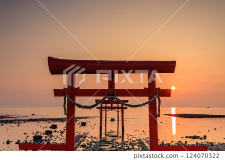 塔拉拉鎮水下鳥居 塔拉拉鎮水下鳥居 124070322