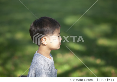 Boy portrait 124071644