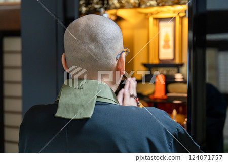 舉行永恆追悼會的僧侶 124071757