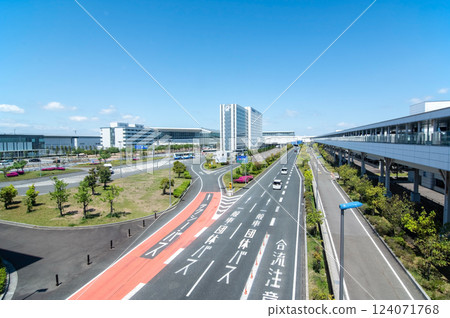 [Centrair Chubu Centrair International Airport] Looking towards Terminal 1 from Terminal 2 124071768