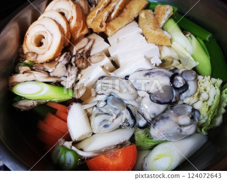 Men's Oyster Hotpot 124072643