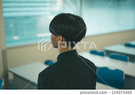 young man, high school student, person 124073989