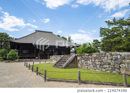 奈良縣奈良市真言宗總本山西大寺本堂及東塔遺址 124074396