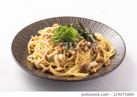 natto pasta natto pasta 124075884