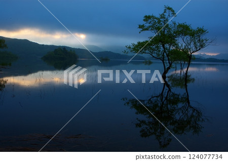 清晨湖 清晨湖 124077734