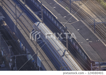 Train Passing Through an Urban Railway Station, Tokyo Dec 6 2024 Train Passing Through an Urban Railway Station, Tokyo Dec 6 2024 124080401