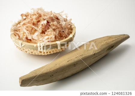 鰹魚乾及鰹魚乾薄片 124081326