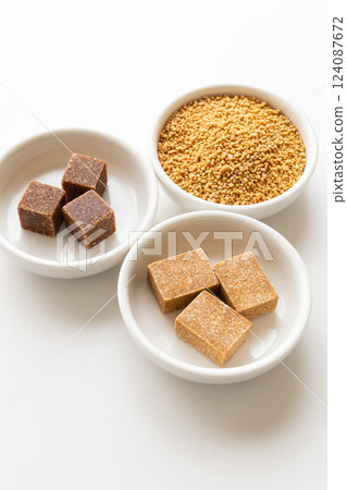 Consommé and bouillon on white background 124087672