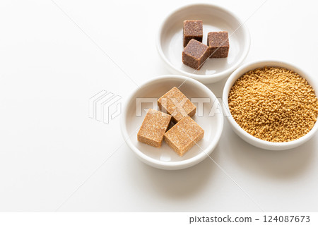 Consommé and bouillon on white background 124087673