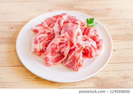 涮涮鍋用的豬肩肉 124089600