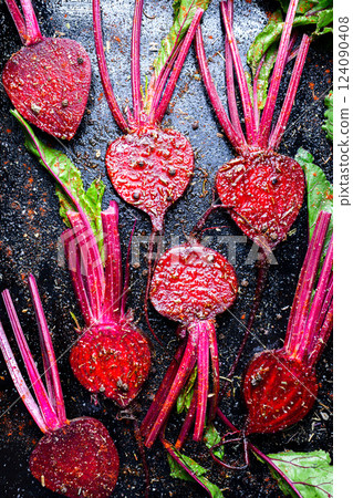 Top view of juicy beet slices with spices and oil 124090408