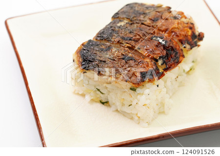 Grilled mackerel sushi 124091526