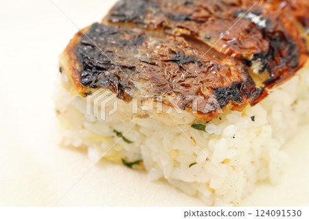 Grilled mackerel sushi 124091530