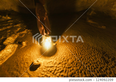 Explore in chiang dao caves 124092209