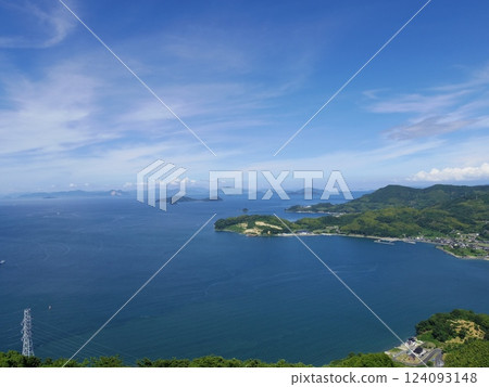 A spectacular view from Iinoyama Observatory (Suo-Oshima Town, Yamaguchi Prefecture) 124093148