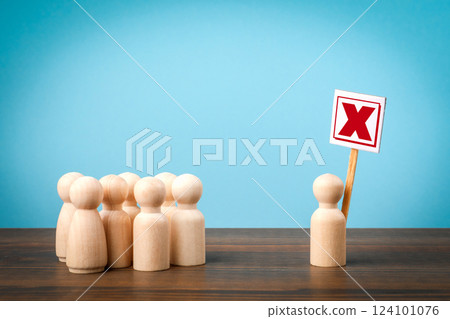 Diversity of opinions concept. Miniature human figures on a wooden table 124101076