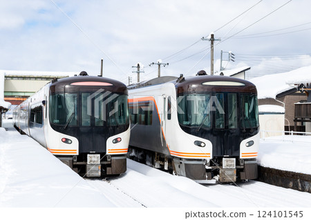 [高山本線] 特快飛鎢 停靠飛驒國府站 124101545
