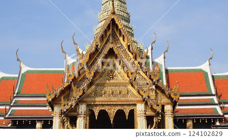 The Three Great Temples of Wat Phra Kaew The Three Great Temples of Wat Phra Kaew 124102829