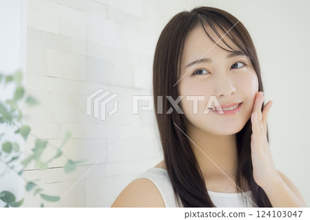 年輕女性的美麗形象 124103047